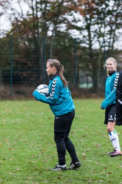 Bild 221 - Frauen SV Henstedt Ulzburg II - TSV Russee : Ergebnis: 5:0